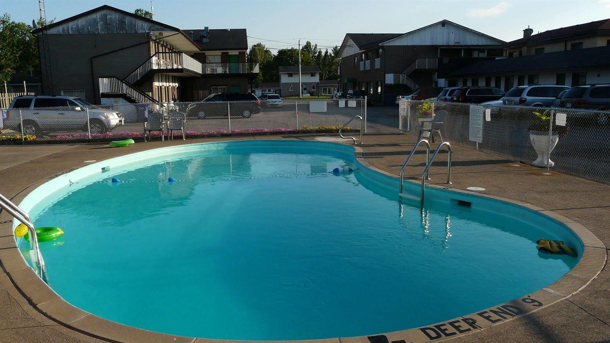 Tropicana Inn Niagara Falls Exteriör bild